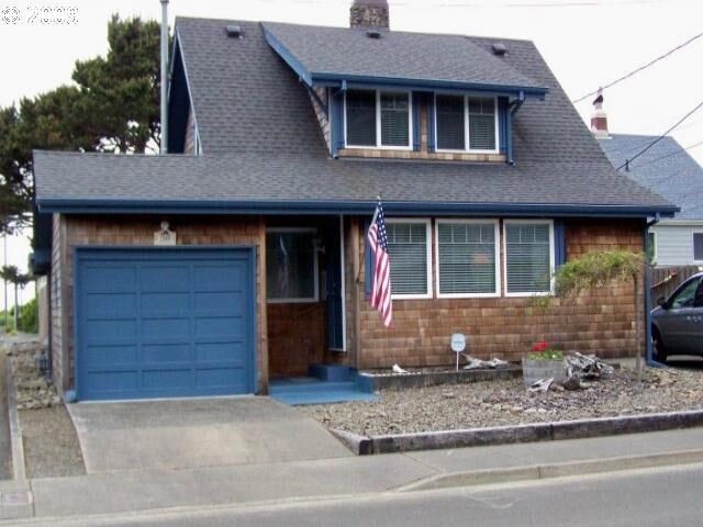 Property Photo:  2148 Beach Dr  OR 97138 