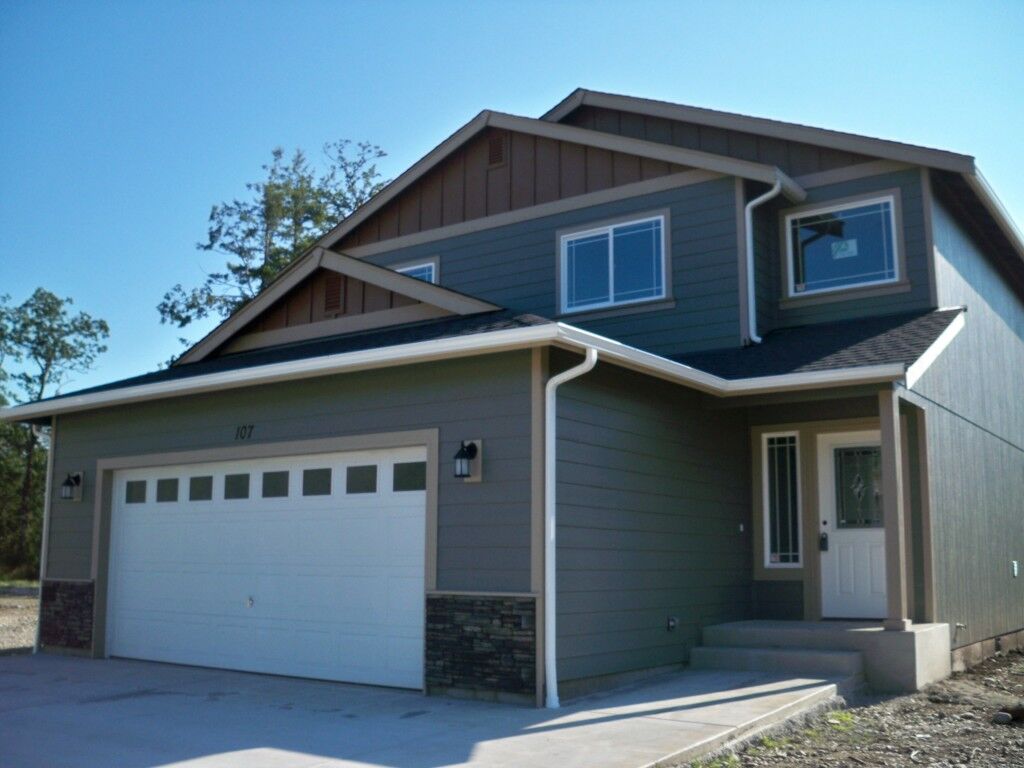 Property Photo:  107 Crimson Ct SE  WA 98576 