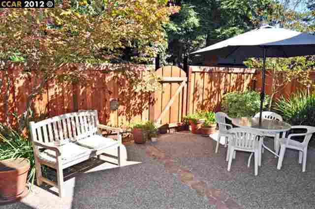 Property Photo:  292 Windstream Pl  CA 94526-2563 