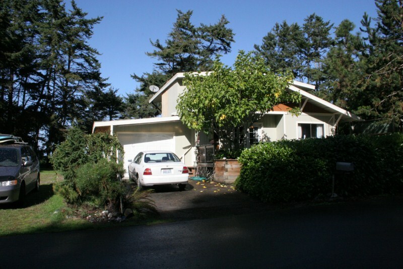 Property Photo:  2062 Place Rd  WA 98363 