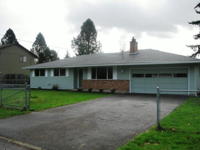 Property Photo:  309 NW 7th St  WA 98604 