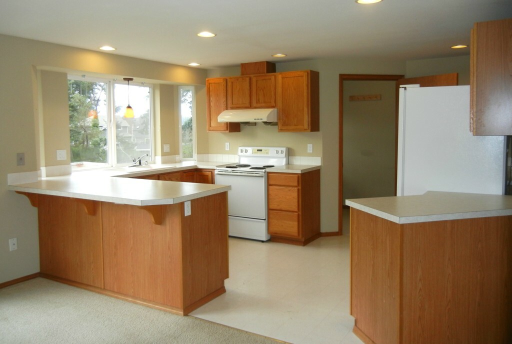 Property Photo: 219 Island Boulevard Fi WA 98333