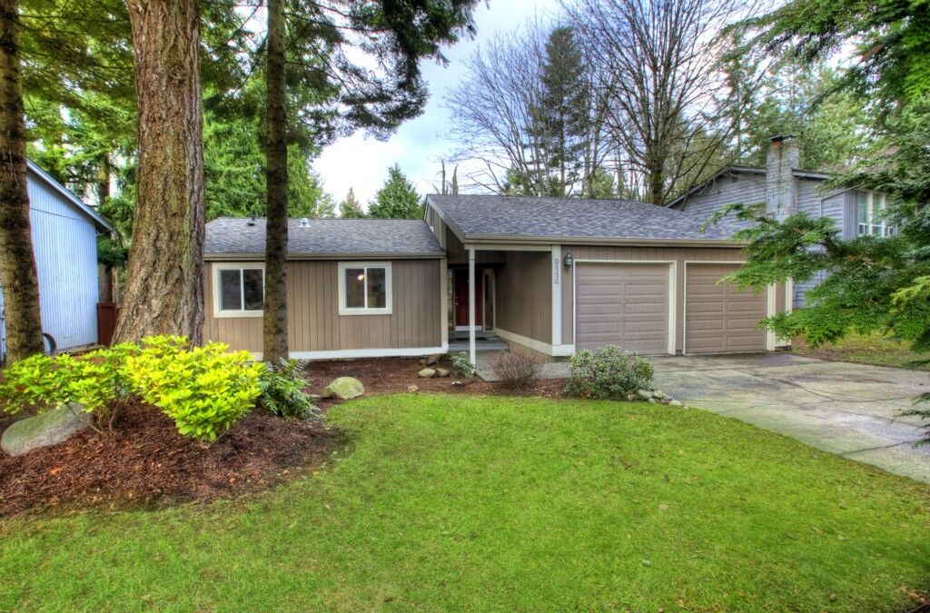 Property Photo:  9114 NE 141st Place  WA 98011 