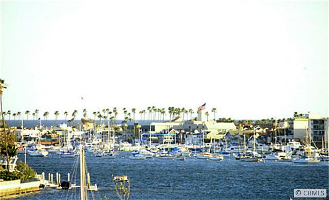 Property Photo: 104 Kings Place CA 92663