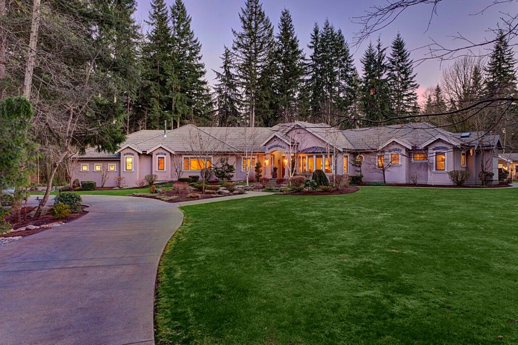 Property Photo:  21115 NE 155th Place  WA 98077 