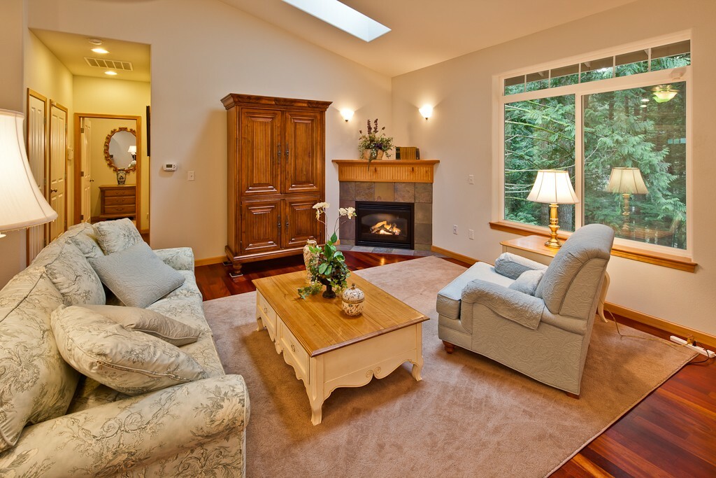 Property Photo: 20 Holly View Wy WA 98229