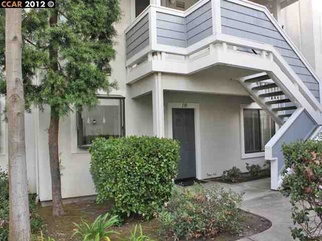 Property Photo:  2586 Oak Rd 130  CA 94597-7871 