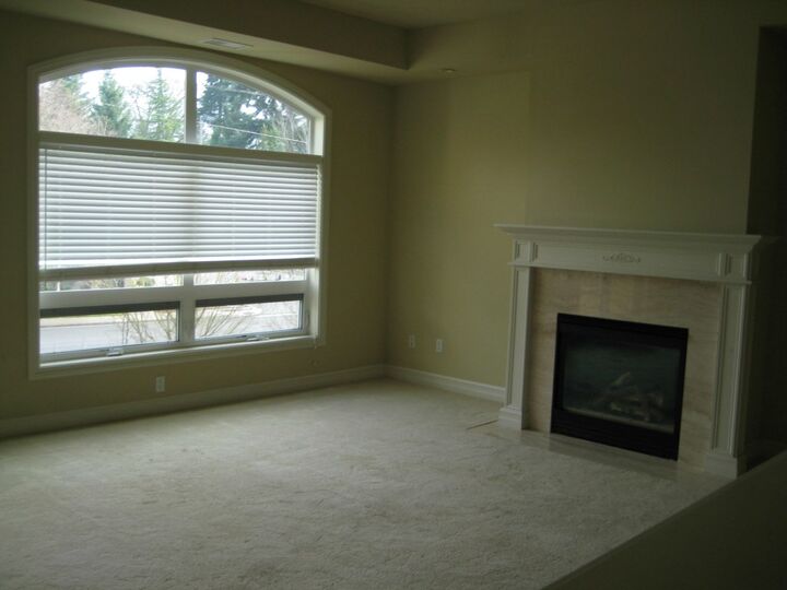 Property Photo:  10398 NE 17th Street 202  WA 98004 