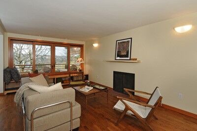 Property Photo: 3241 12 Avenue W WA 98119