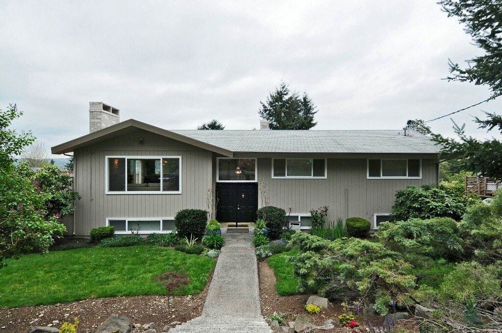 Property Photo:  30229 108th Ave SE  WA 98092 