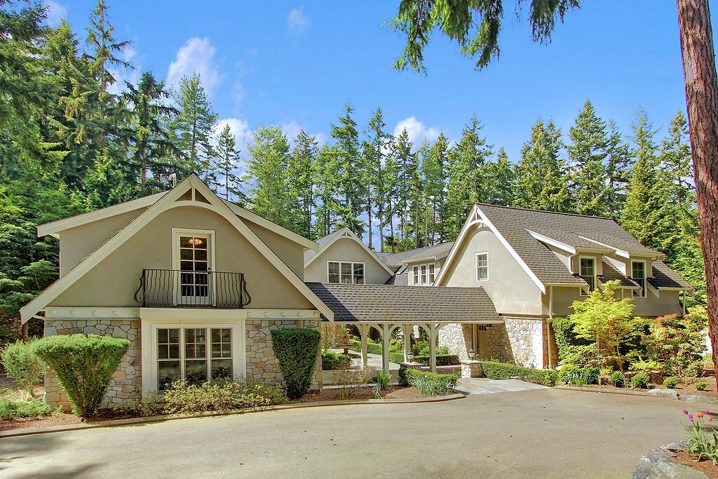 Property Photo: 22714 106th Ave W WA 98020