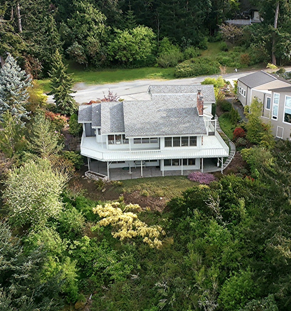 Property Photo: 582 Walla Walla Wy WA 98257