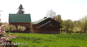 Property Photo:  450 Yakima Valley Hwy  WA 98939 