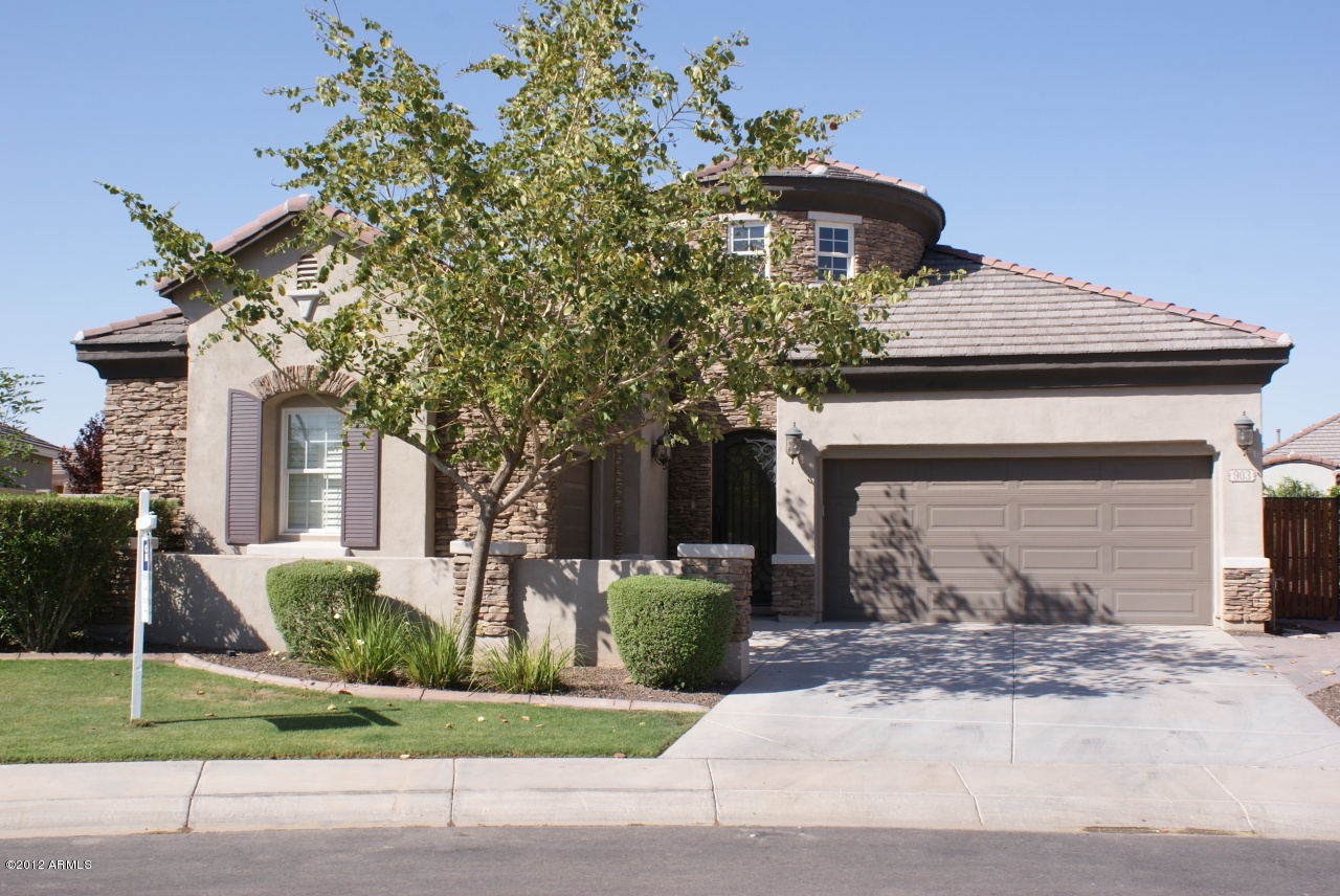 Property Photo:  903 E Stoneman Place  AZ 85249 