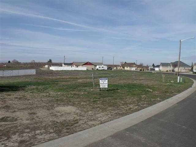 Lot 13 Wyant Way  Grandview WA 98930 photo