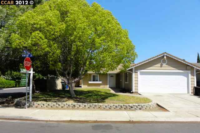 Property Photo: 2001 Newport Dr CA 94565-4053