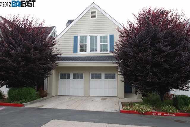 Property Photo: 1009 Greenbrier Ct CA 94577
