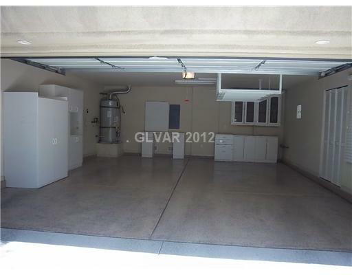 Property Photo:  17  Braelinn Dr  NV 89052 