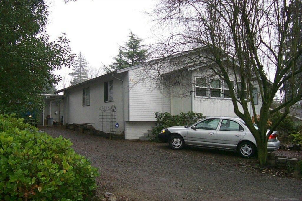 Property Photo:  9452 114 Ave NE  WA 98033 