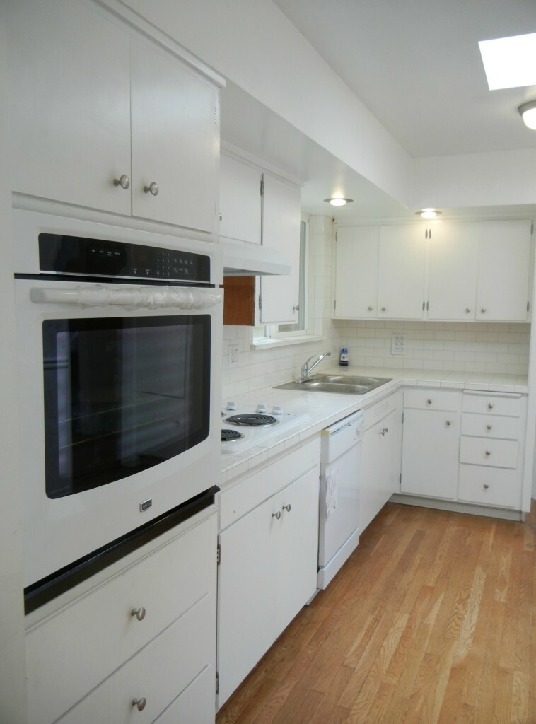 Property Photo: 1177 S 299th Place WA 98003