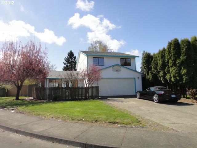 Property Photo: 1348 NE Kennedy Ln OR 97124