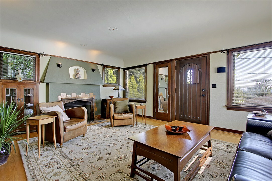 Property Photo: 5547 36th Ave NE WA 98105
