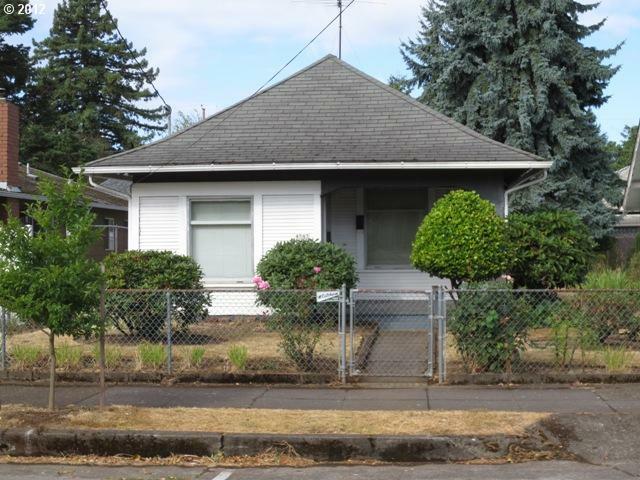 Property Photo:  4543 SE 62nd Ave  OR 97206 