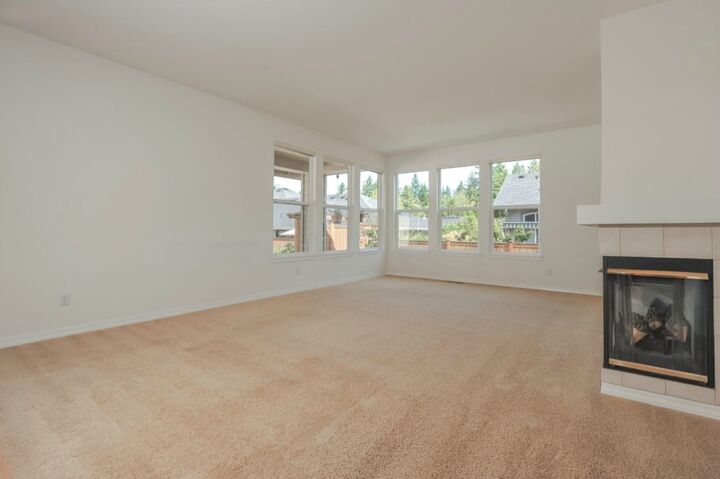 Property Photo: 11670 238th Place NE WA 98053
