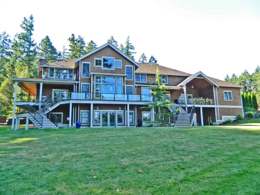 Property Photo:  7205  45th Stct NW  WA 98335 