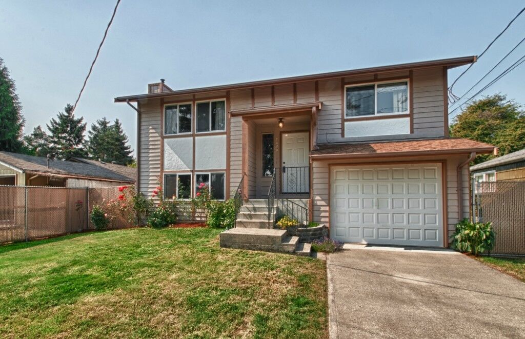 Property Photo:  7020 S I St  WA 98408 