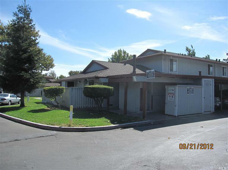 Property Photo:  104 Villa Circle  CA 94533 