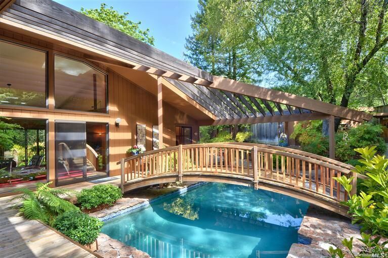 Property Photo:  20 Hemlock Avenue  CA 95476 