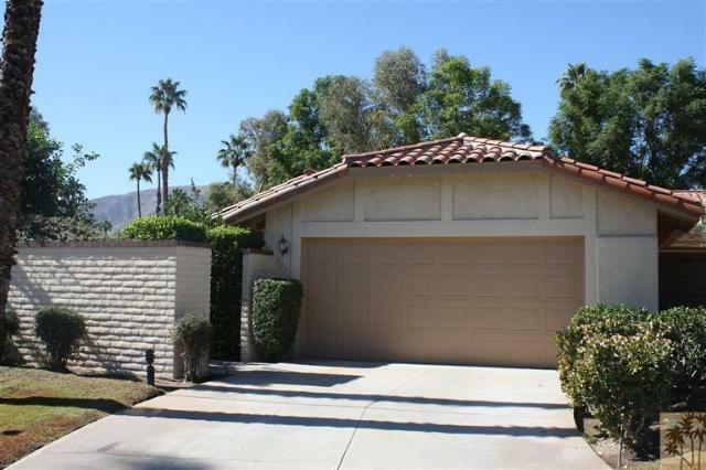 Property Photo:  207 La Paz Way  CA 92260 