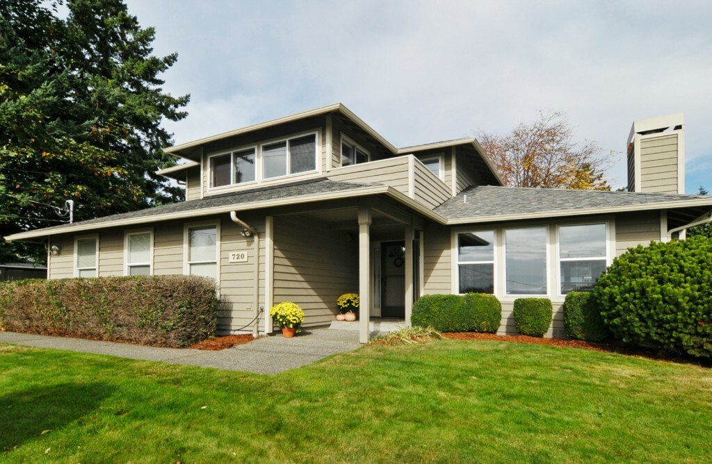 Property Photo: 720 S 208th St WA 98198
