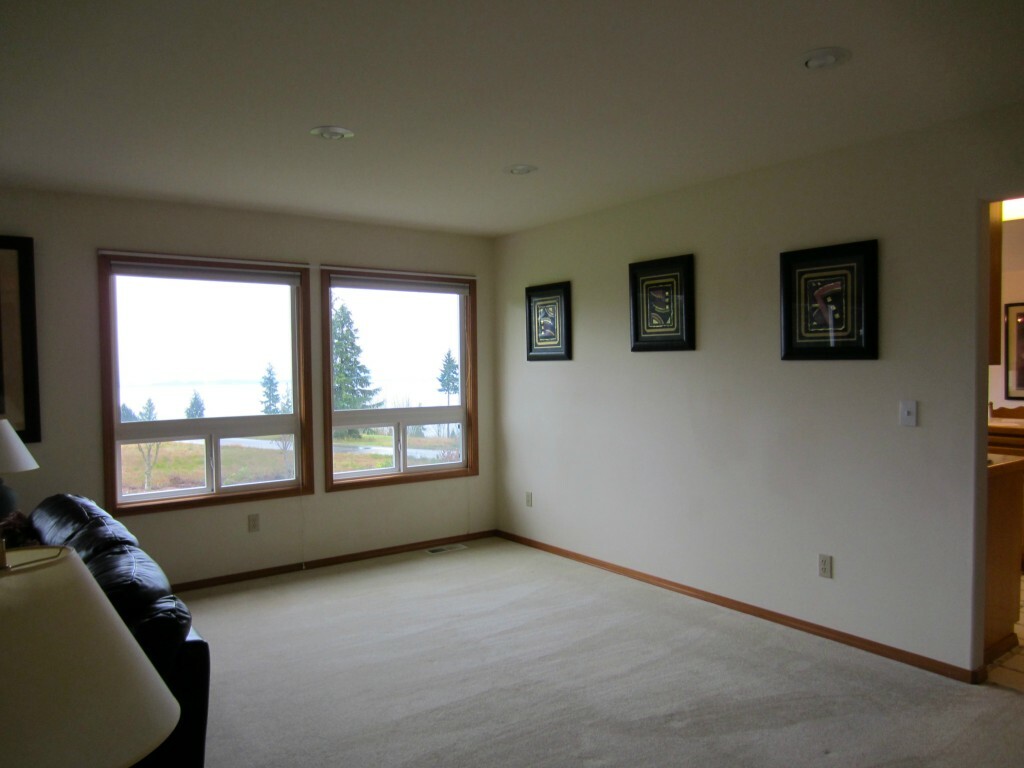 Property Photo:  866 Cambell Dr  WA 98282 