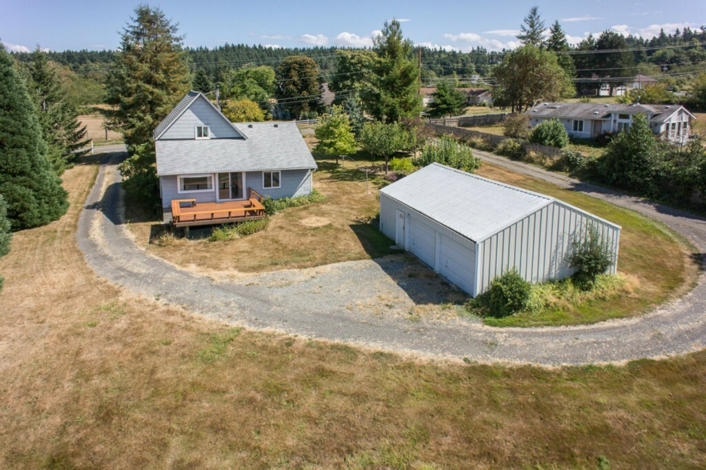 Property Photo:  26209 99th Ave SW  WA 98070 