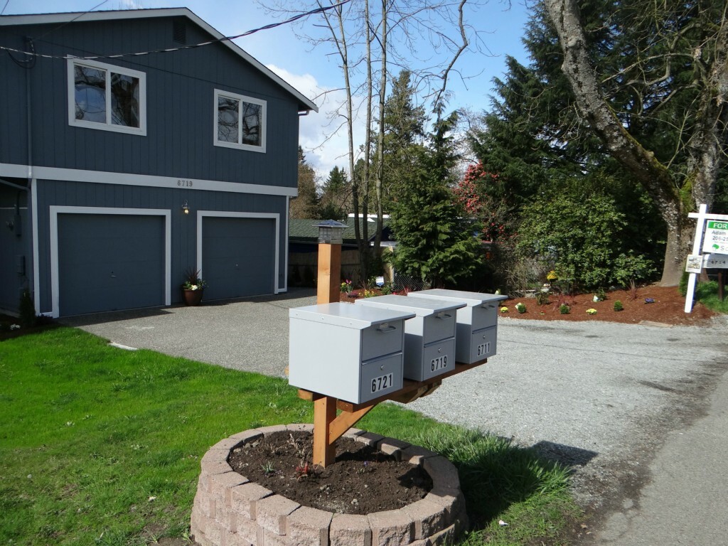 Property Photo: 6719 18th Ave SW WA 98106
