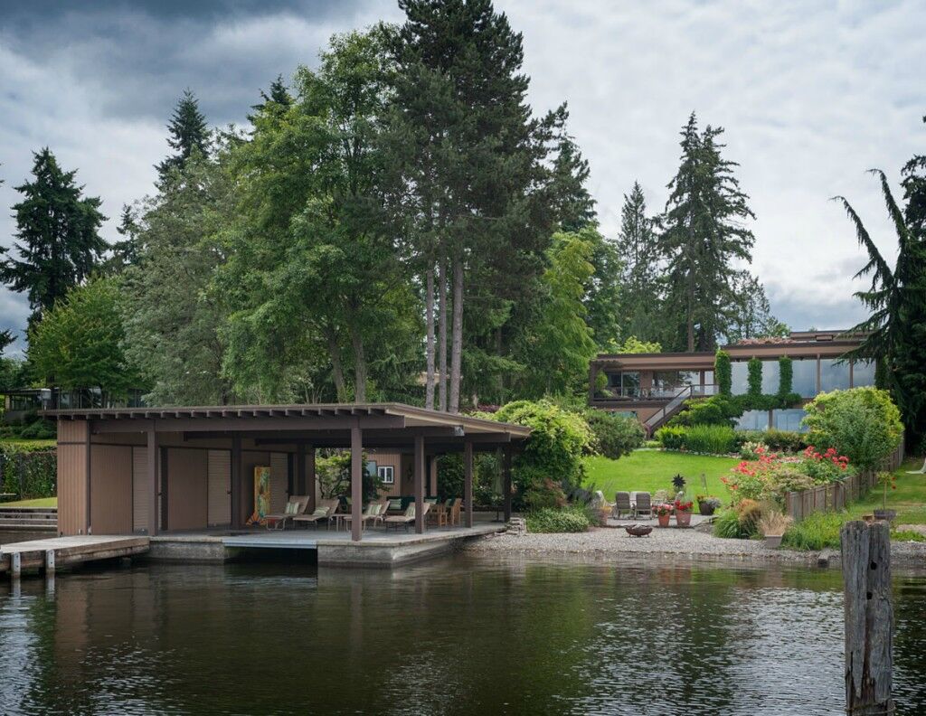 Property Photo:  2101 76th Ave SE  WA 98040 
