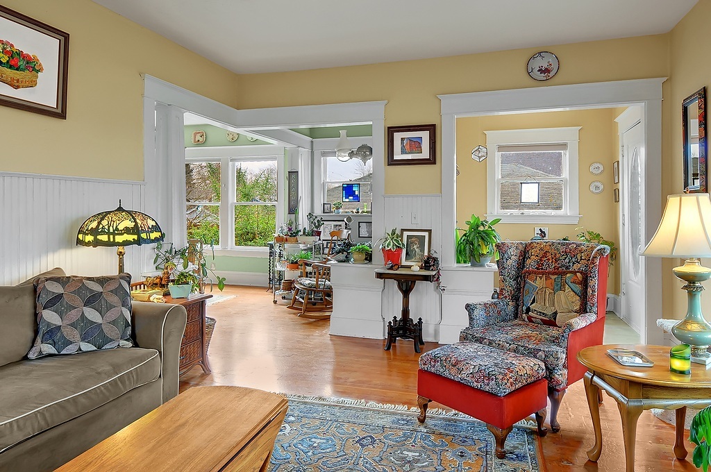 Property Photo:  1411  Hoyt Avenue  WA 98201 
