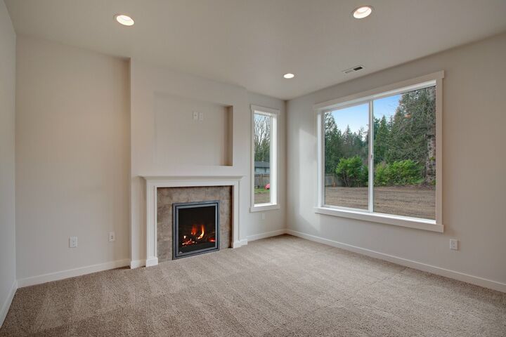 Property Photo:  6617 211th Place NE  WA 98052 