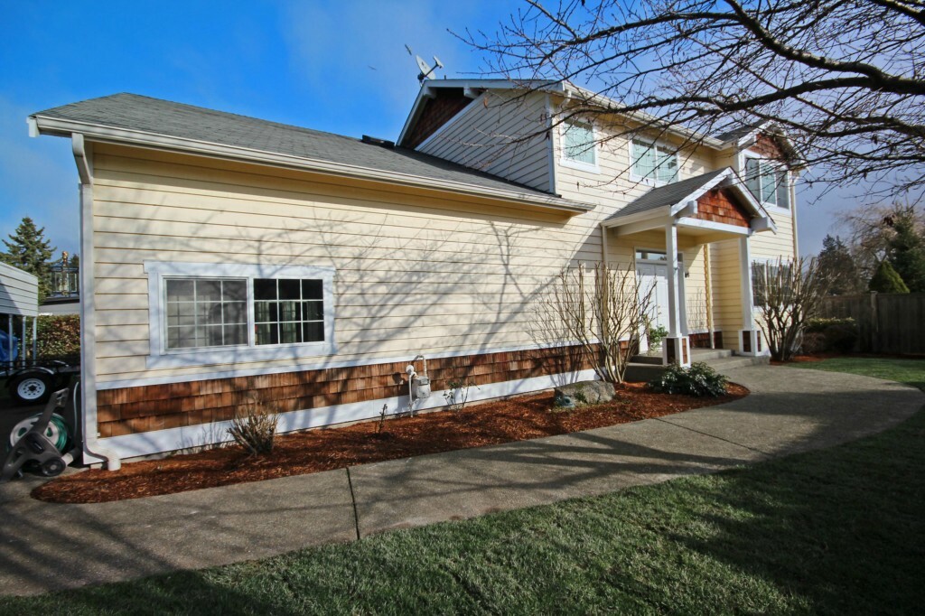 Property Photo:  1234 SW 148 St  WA 98166 