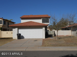 Property Photo:  2704 W Temple Street  AZ 85224 