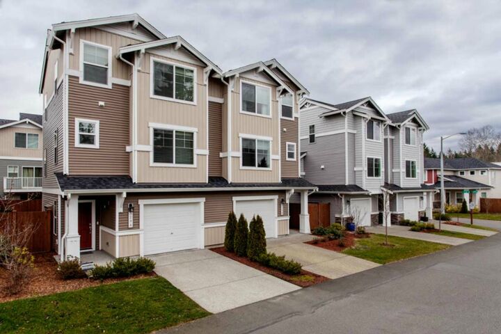 329 127th St SE A  Everett WA 98208 photo