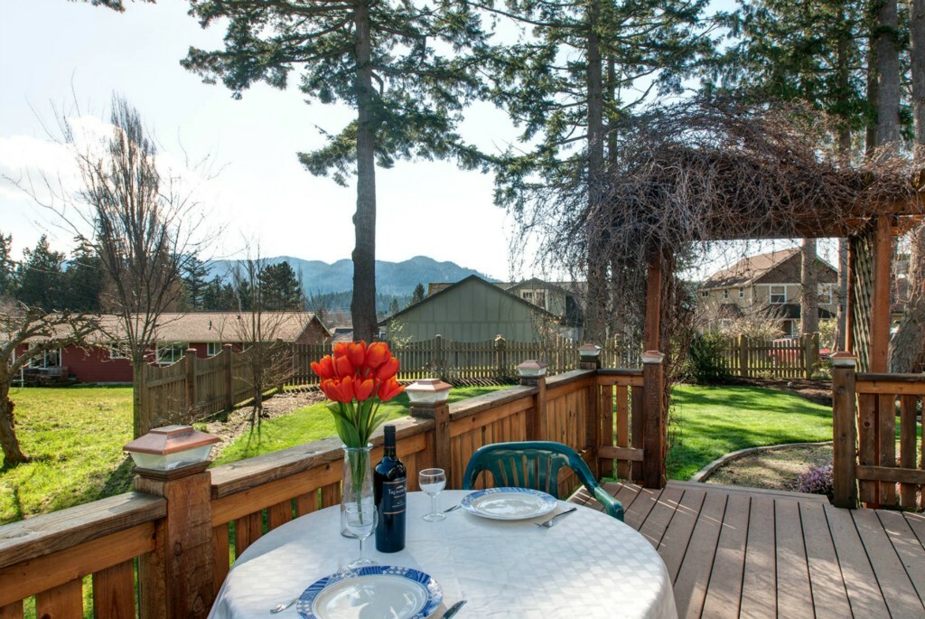 Property Photo:  2601 Mill Ave  WA 98225 