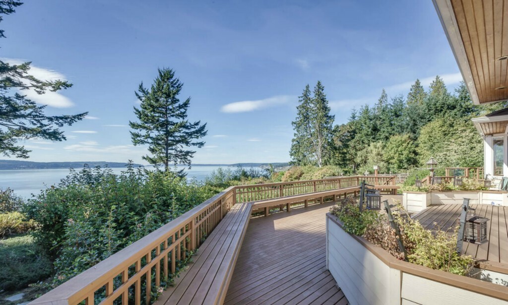 Property Photo:  4232 South Camano Dr  WA 98282 