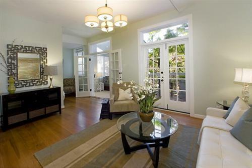 Property Photo:  2052 Green St 1  CA 94123 