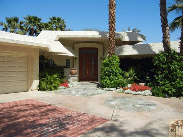 Property Photo: 77440 Iroquois Drive CA 92210