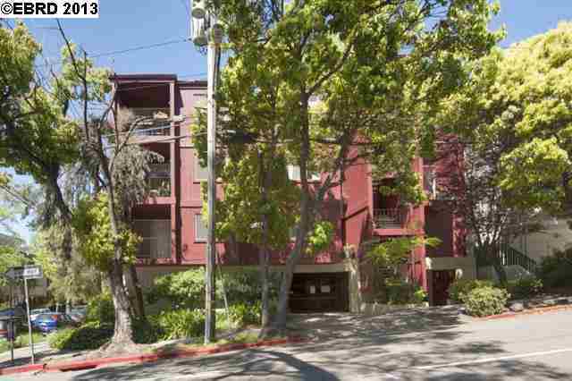 Property Photo:  3751 Harrison St 302  CA 94611-5036 