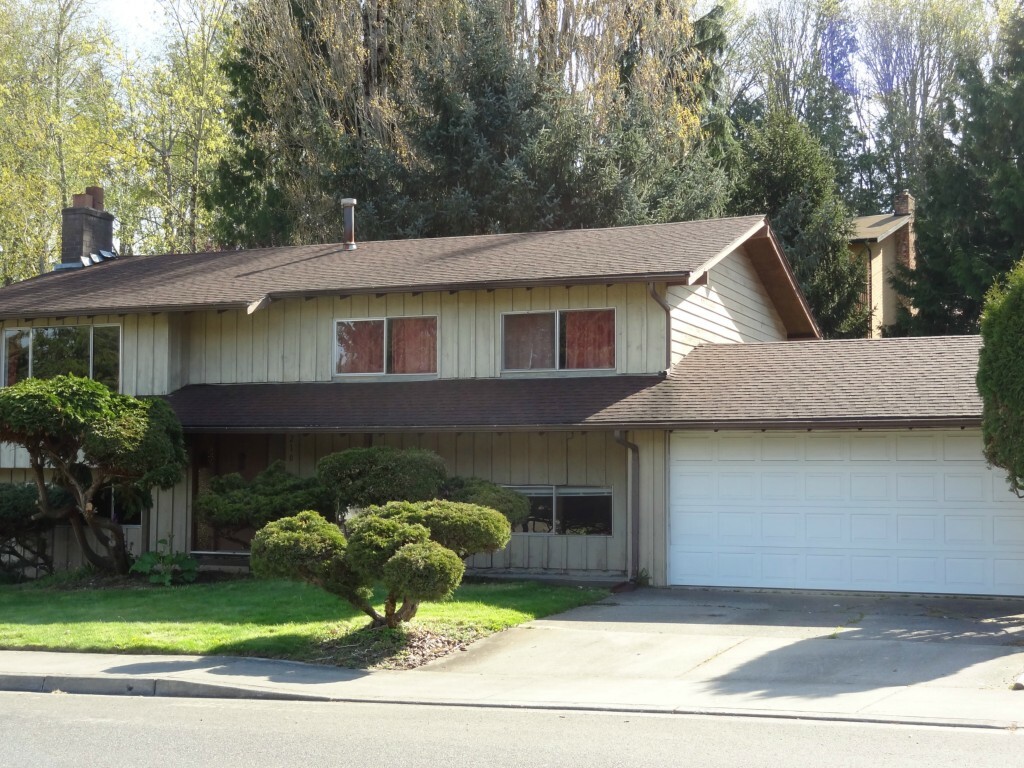 Property Photo:  1210 Kenoyer Dr  WA 98229 