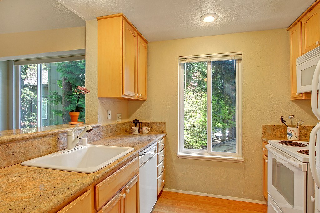 Property Photo:  14502 NE 30th Place D-31  WA 98007 